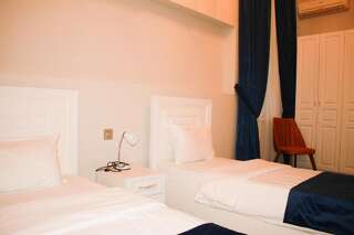 Отель Citadel Boutique Hotel Баку Стандартный двухместный номер с 2 отдельными кроватями-7